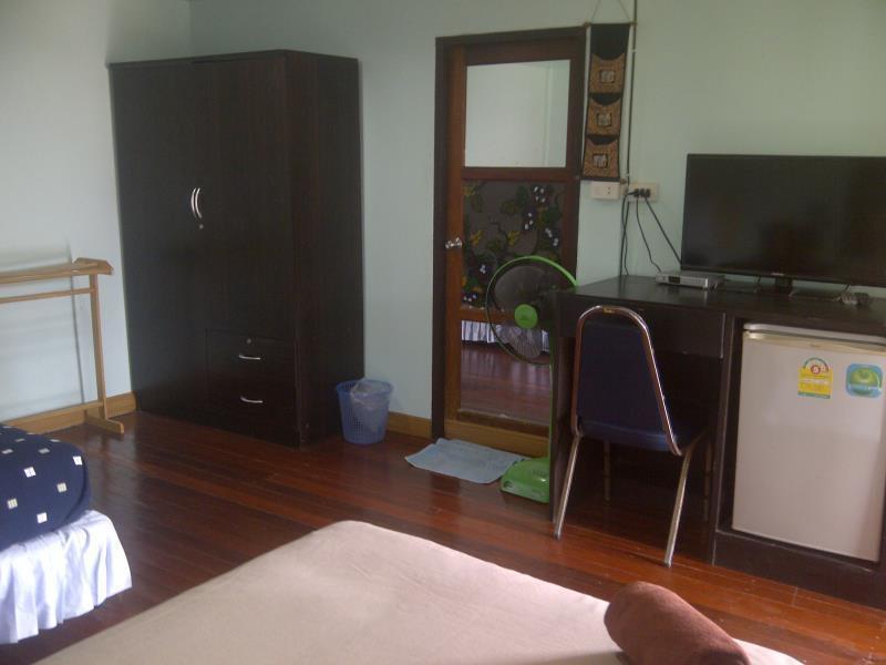 Phi Phi Coralbay Hotel Bagian luar foto