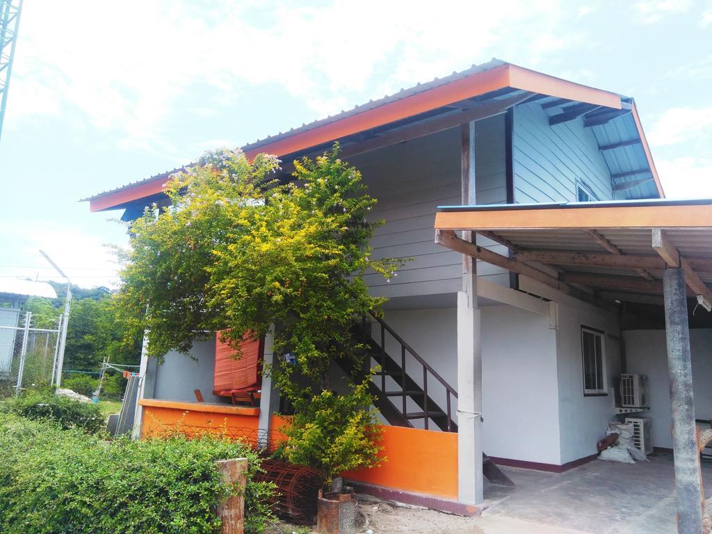 Phi Phi Coralbay Hotel Bagian luar foto