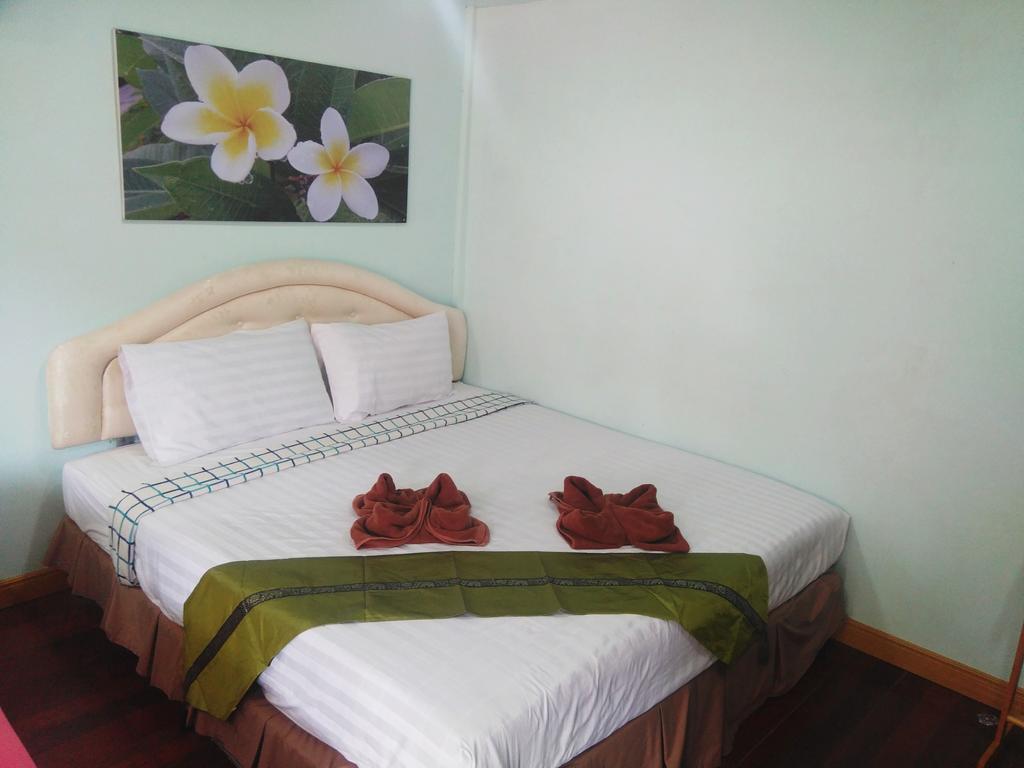 Phi Phi Coralbay Hotel Bagian luar foto