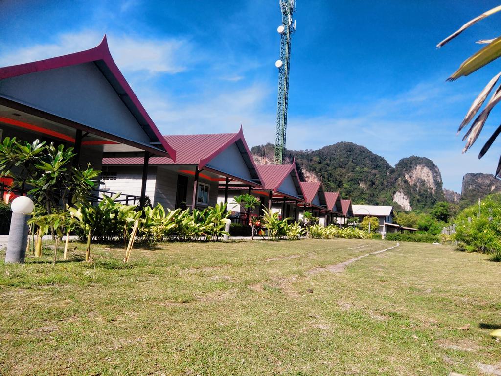 Phi Phi Coralbay Hotel Bagian luar foto