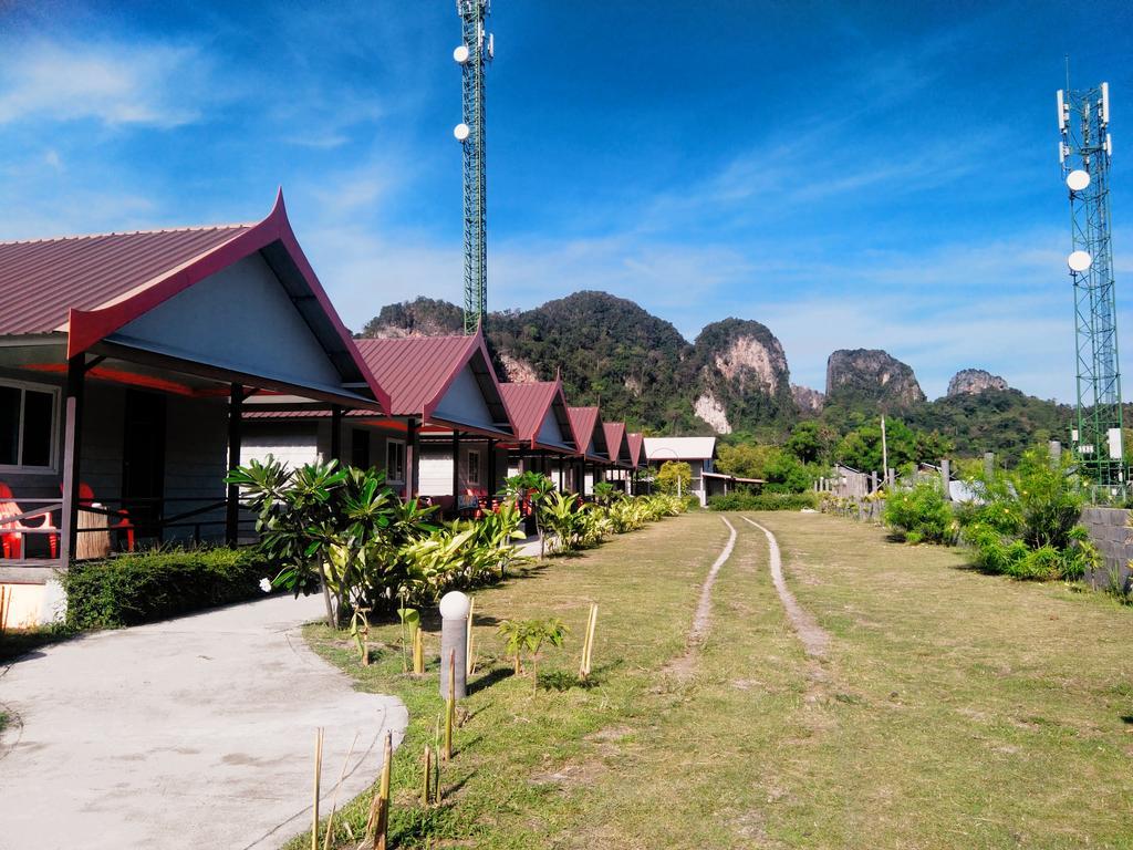 Phi Phi Coralbay Hotel Bagian luar foto