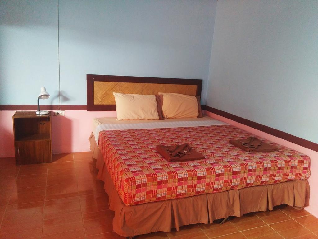 Phi Phi Coralbay Hotel Bagian luar foto