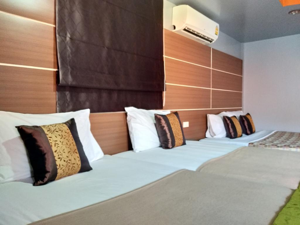 Phi Phi Coralbay Hotel Bagian luar foto